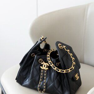 Classic CHANEL Bag: A Stylish and Versatile Choice for Elegance